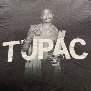 Black t shirt, Tupac Graphic